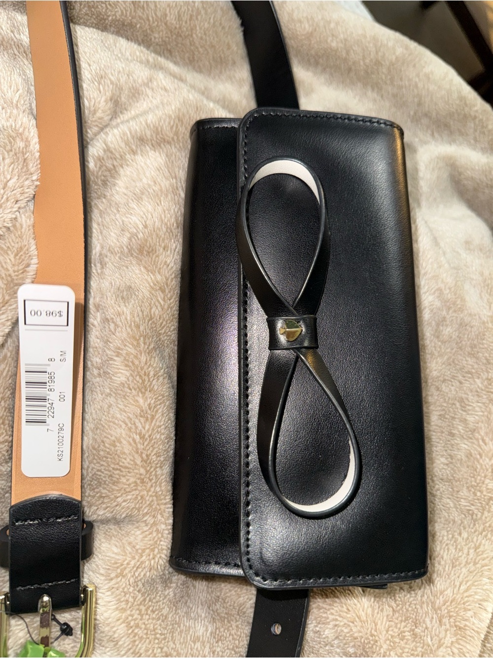 kate spade Black Leather Crossbody with Loop Bow Accent🖤 - Picture 2 of 3